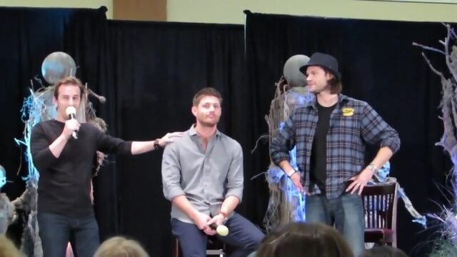 Ричард Спейт Дженсен Эклз и Джаред Падалеки - Supernatural BurCon 2013