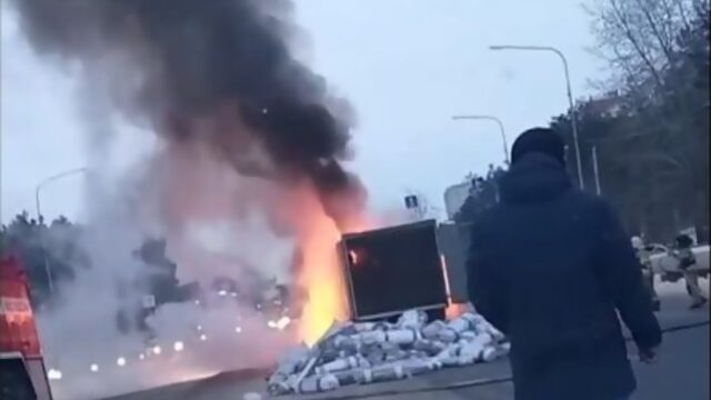 Тюмень: горит Газель на Московском тракте