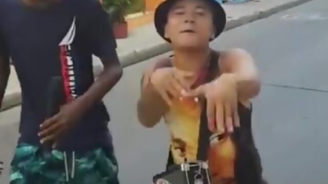 Colombian Kids - Freestyle Rap On The Streets